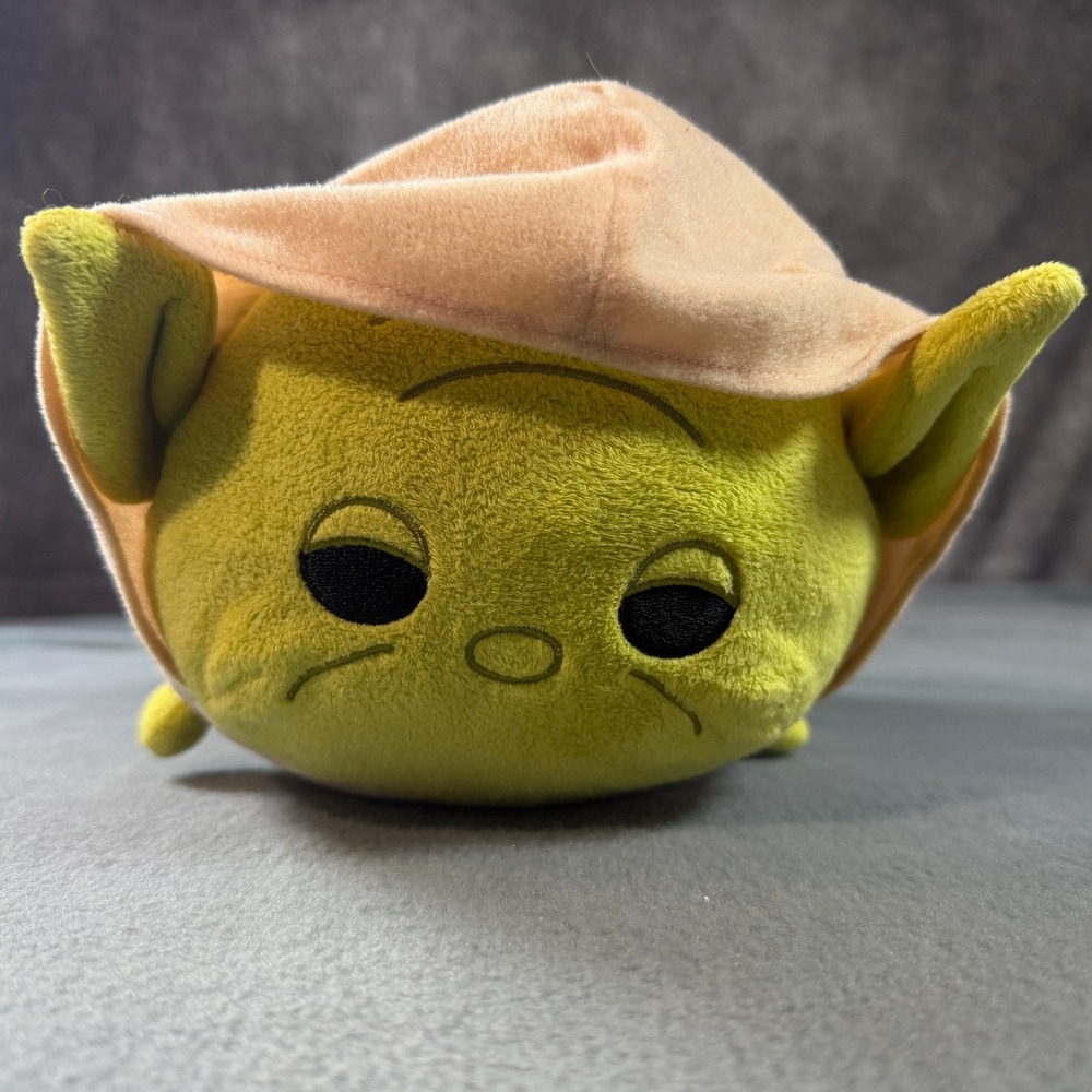 Disney Store Star Wars Yoda Tsum Tsum Medium Plush 11 Inch Green Brown Tan